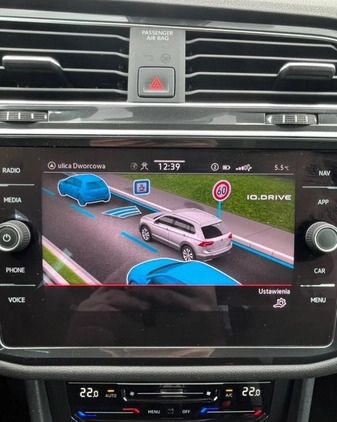 Volkswagen Tiguan cena 139900 przebieg: 58206, rok produkcji 2021 z Gostyń małe 277